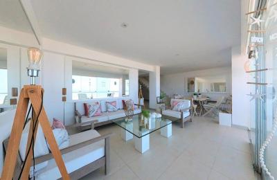 VENTA DE HERMOSO DÚPLEX FRENTE AL MAR, PIMENTEL